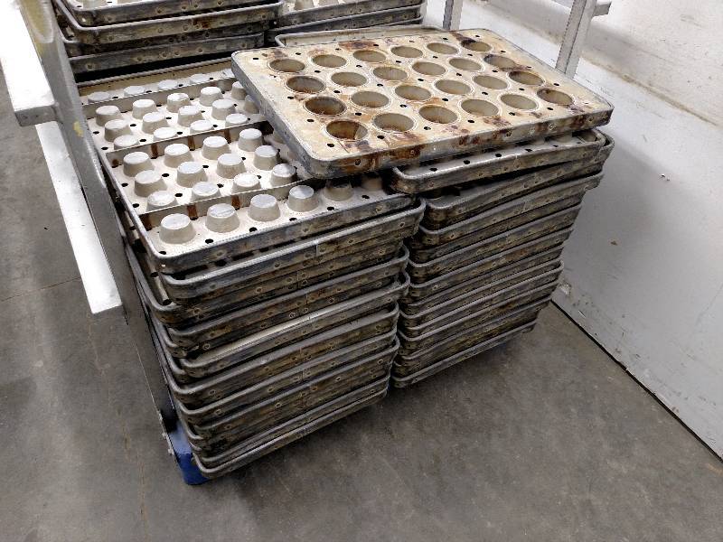 Poly Pallet 47 x 39 with Aluminum...