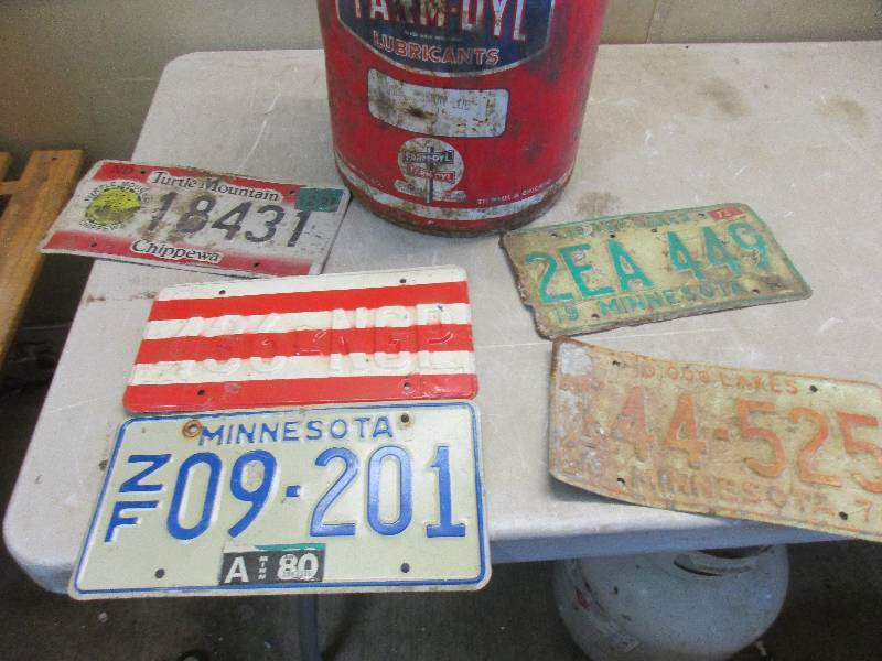 Farm Oyl can and license plates
