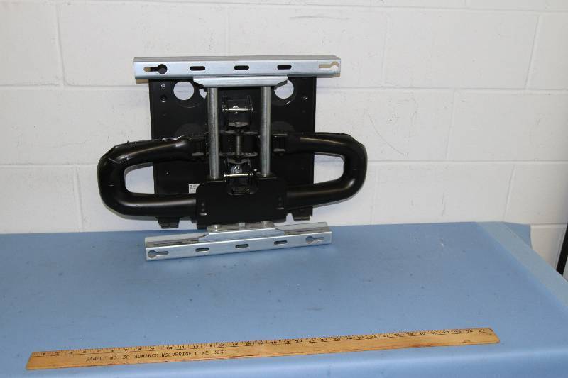 lot 73 image: Chief PNR-2000 Large Dual-Arm Swing-Out MonitorDisplayTelevision Flat Screen Wall Mount