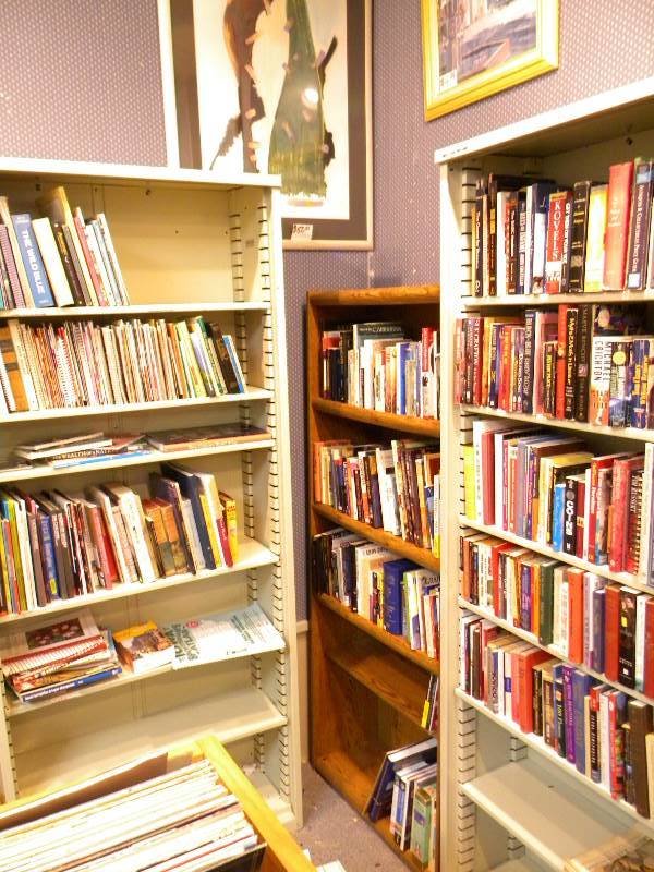 lot 39 image: Huge Book Lot