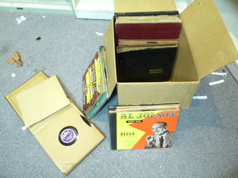 lot 49 image: Large Lot of 78s