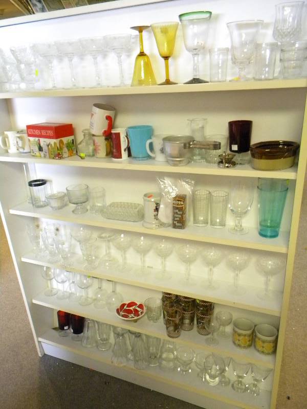 lot 89 image: Huge Glassware Lot