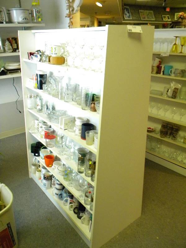lot 91 image: Display Shelving Unit