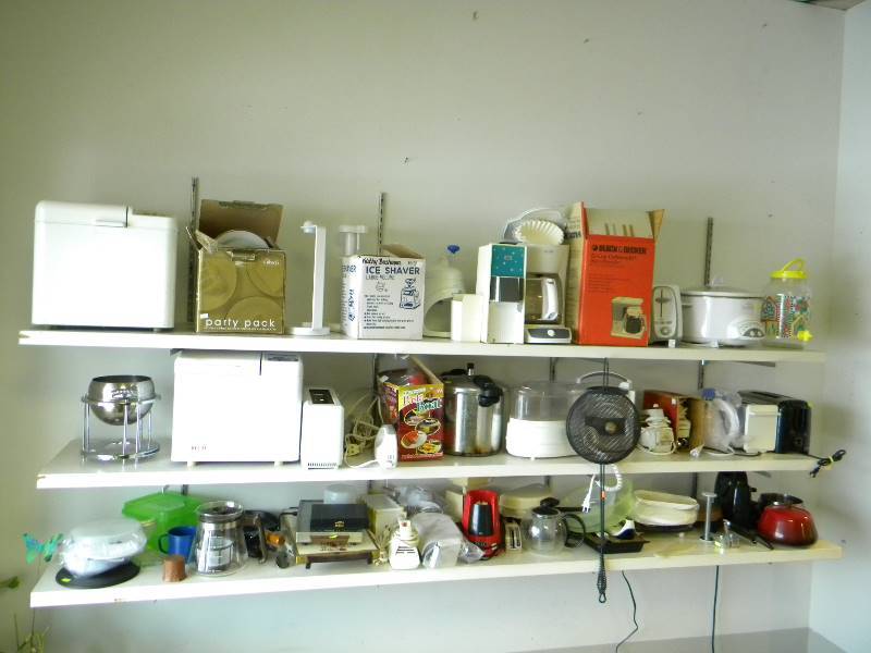lot 92 image: Kitchen Appliance Lot