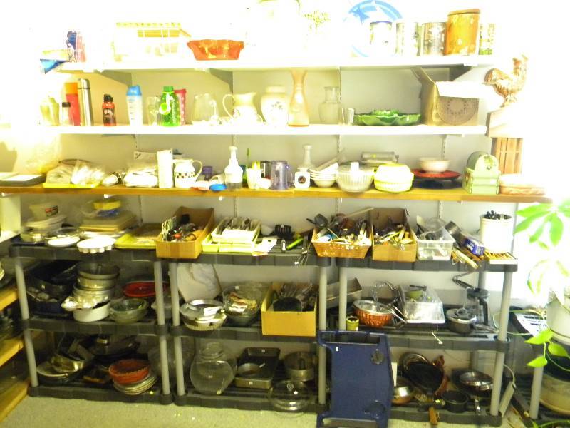 lot 93 image: Huge Kitchenware Lot