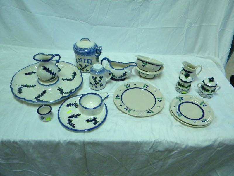 lot 112 image: Harry Stone Blueberry Pattern Dishware