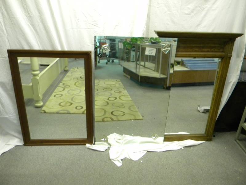 lot 156 image: Lot Of Mirrors