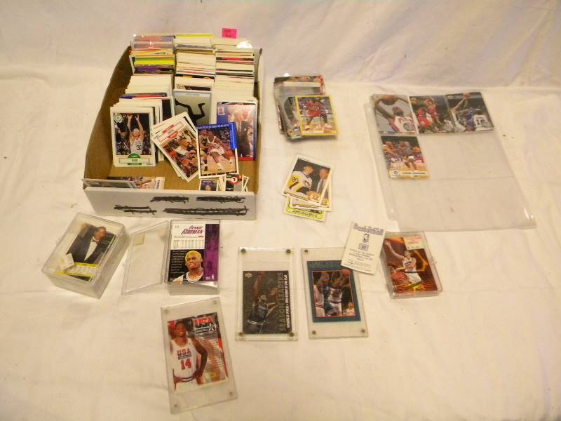 lot 180 image: Professional Basketball Trading Card Lot
