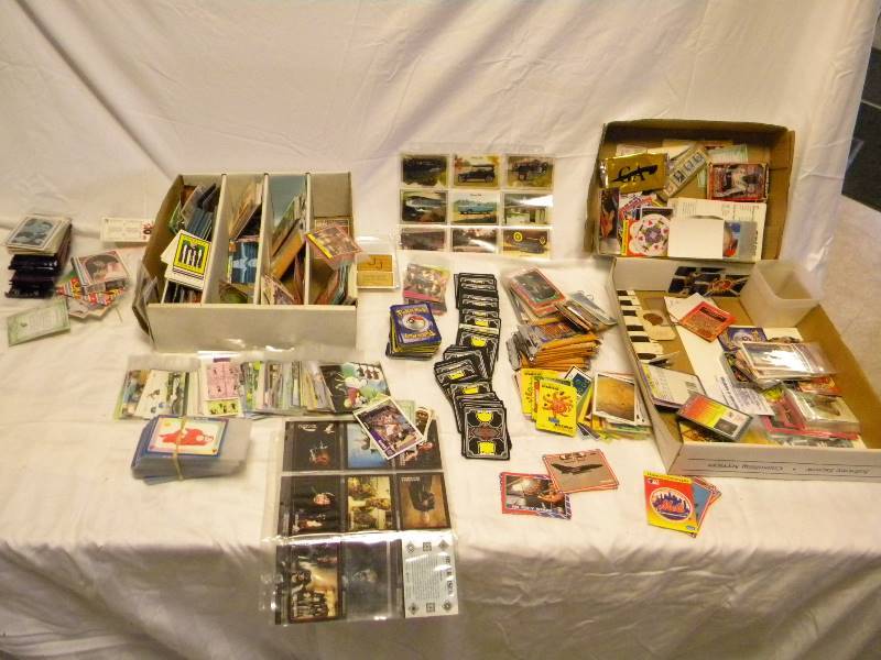 lot 183 image: Huge Trading Card Lot