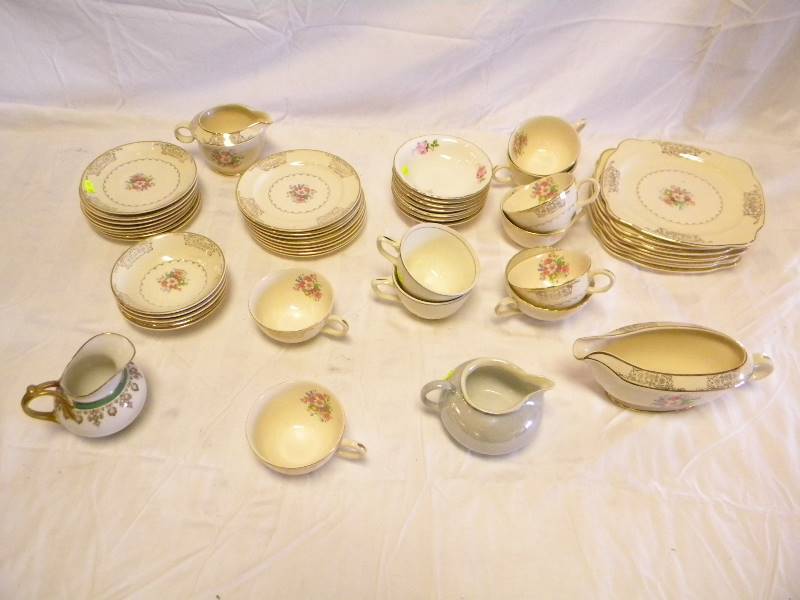 lot 241 image: Collectible China Lot