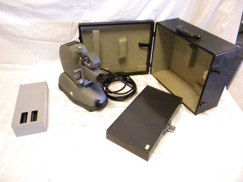 lot 242 image: Instructor Slide Changer Projector