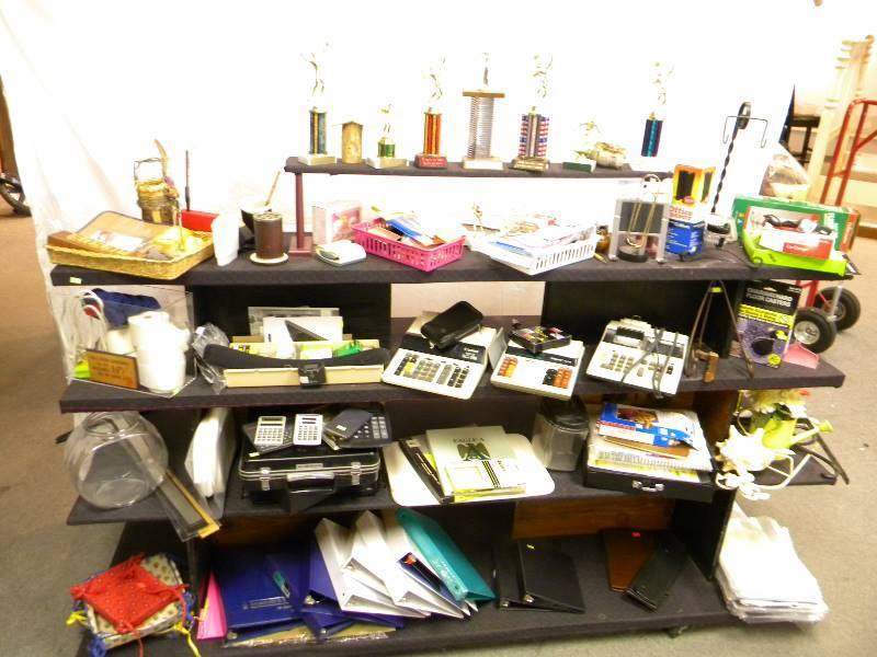 lot 255 image: Office Supply Lot