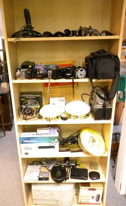 lot 275 image: Electronic Lot