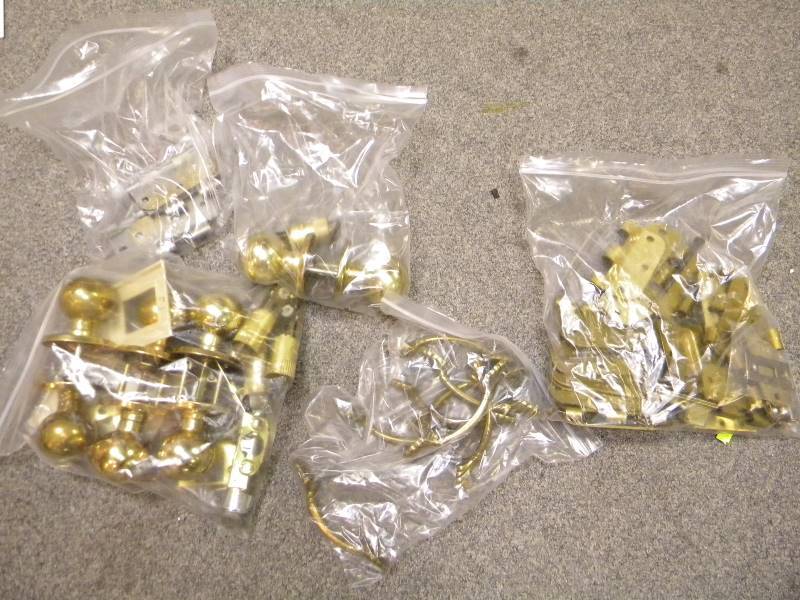 lot 279 image: Handles, Hinges And Doorknobs Lot
