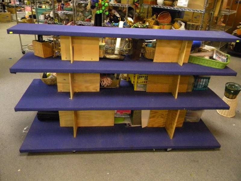 lot 297 image: Display Shelf