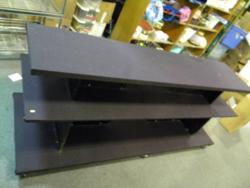 lot 300 image: Display Shelf