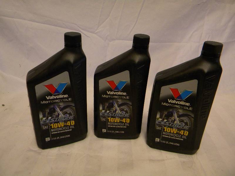 lot 310 image: Valvoline Motorcycle Oil