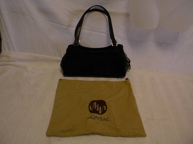 lot 321 image: Monsac Purse