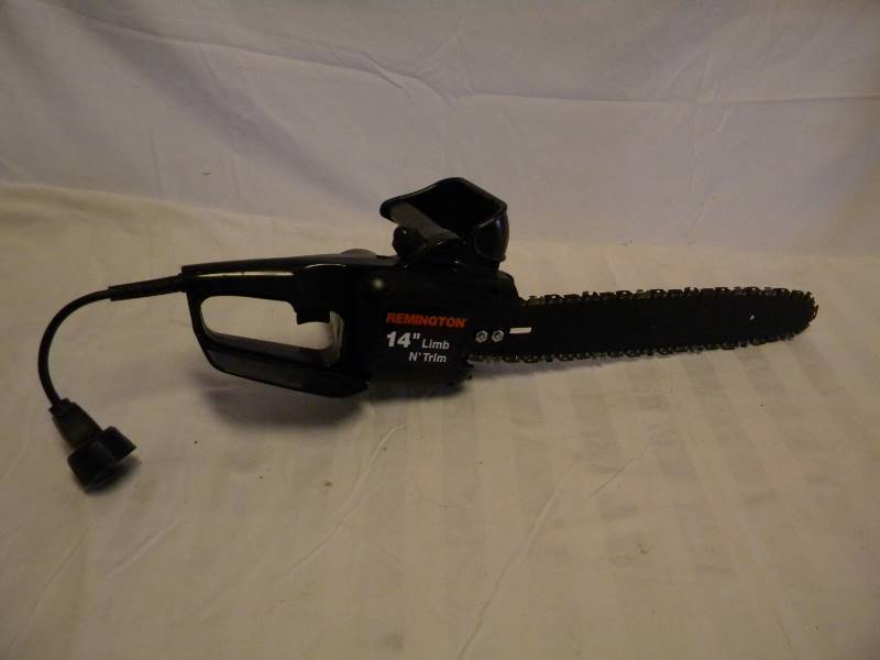 lot 340 image: Chainsaw Electric