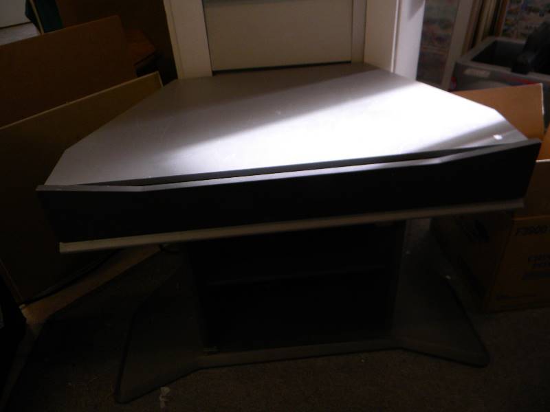lot 357 image: Tv Stand