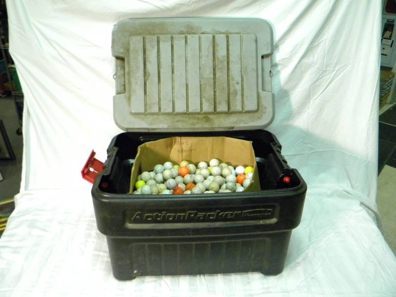 lot 20 image: Golf Balls and Tote