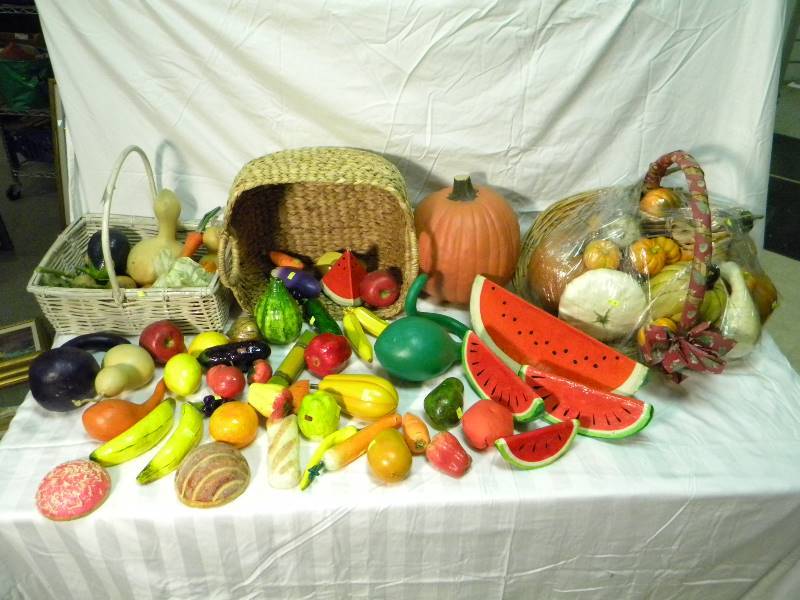 lot 21 image: Basket Filled with Decorative Foods