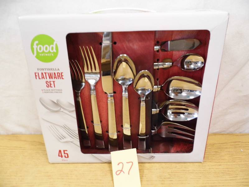 lot 27 image: Food Network Flatware Set  Fontinella