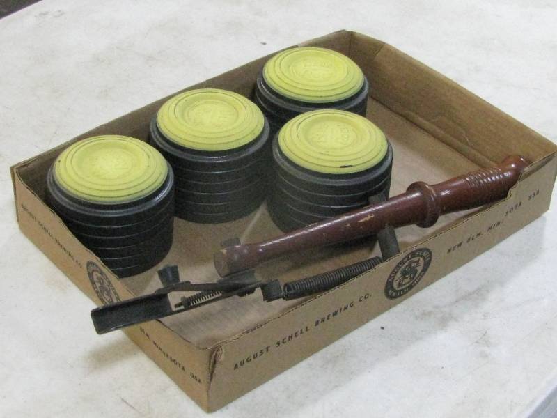 lot 6 image: Clay Pigeon Thrower