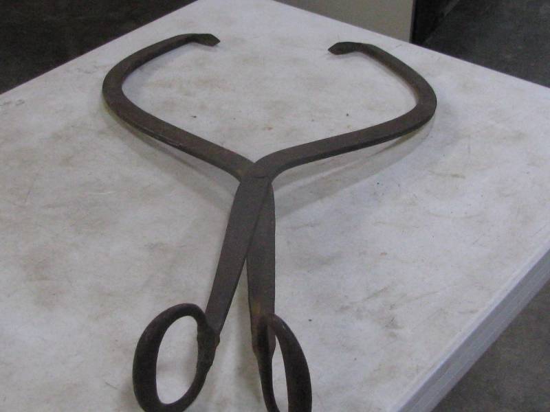 lot 27 image: Vintage Block Ice Tongs
