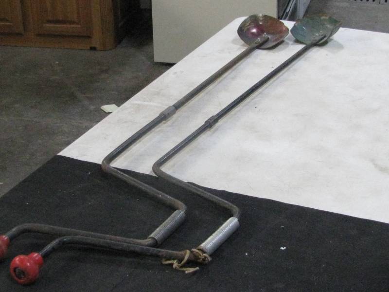 lot 37 image: Ice Augers