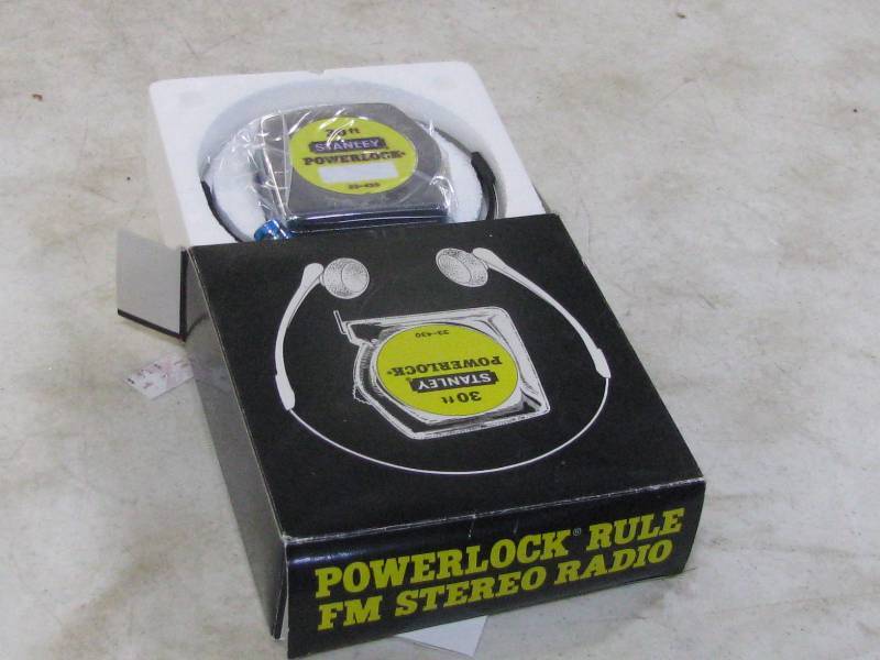 lot 70 image: Power Lock Rule Radio
