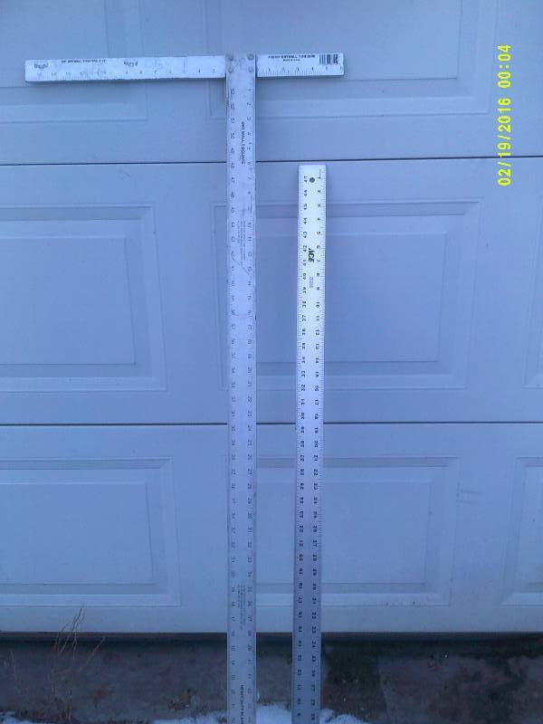 lot 35 image: ALUMINUM T SQUARE 1 LEVEL