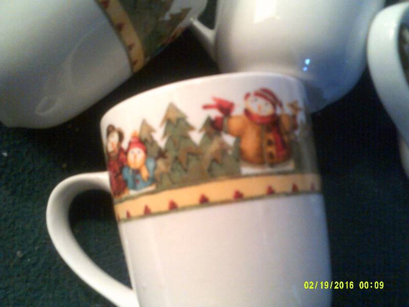 lot 37 image: 26 PC GIBSON SNOWMAN DISHES