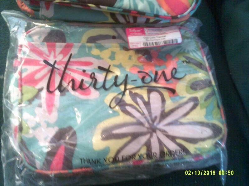 lot 40 image: 31 BAGS