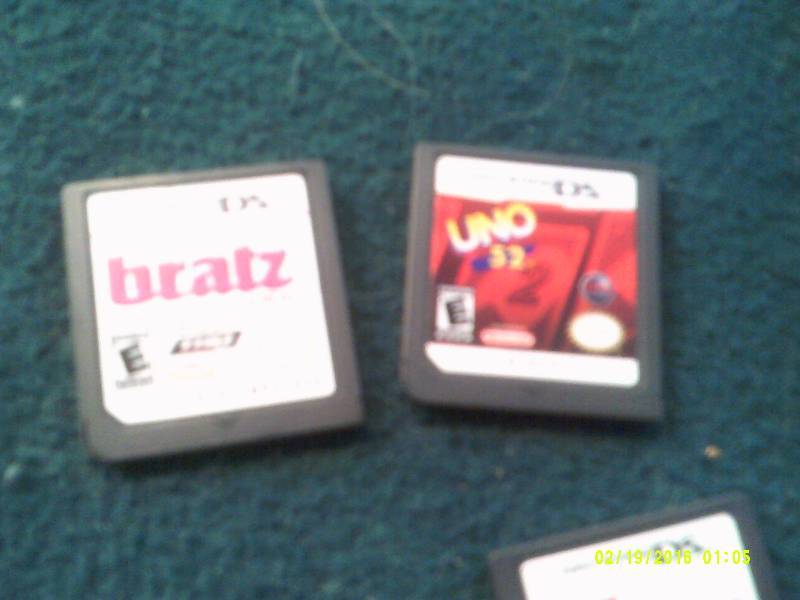 lot 43 image: 5 DS GAMES