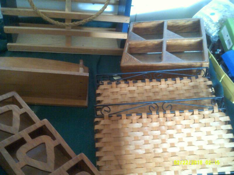 lot 56 image: WOODEN WALL HANGINGS