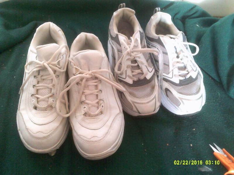 lot 59 image: TENNIS SHOES