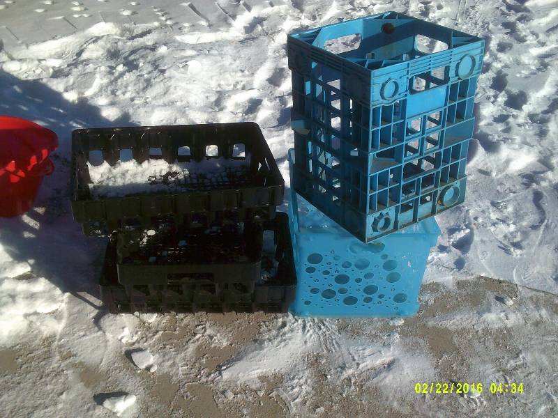 lot 62 image: 2 FLATS 2 CARRY TOTES