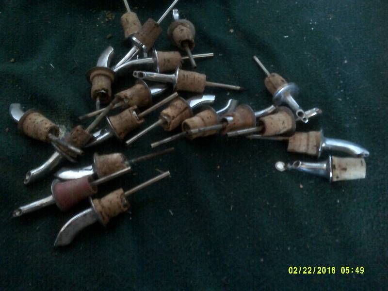 lot 69 image: VINTAGE CORK AND METAL POUR SPOUT AND TAPPER