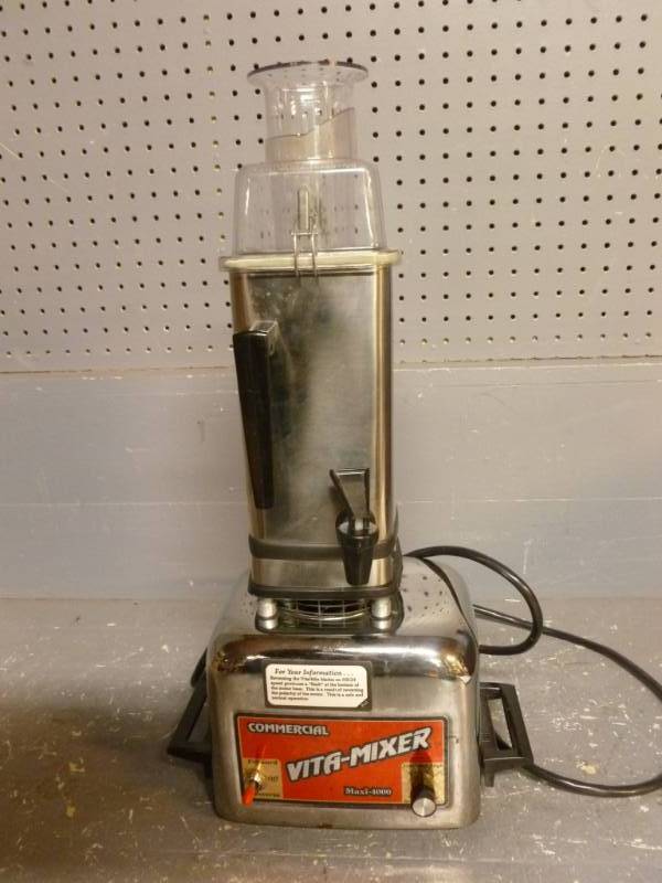 lot 2 image: Vita Mix Blender