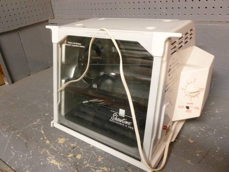 lot 9 image: Rotisserie Oven