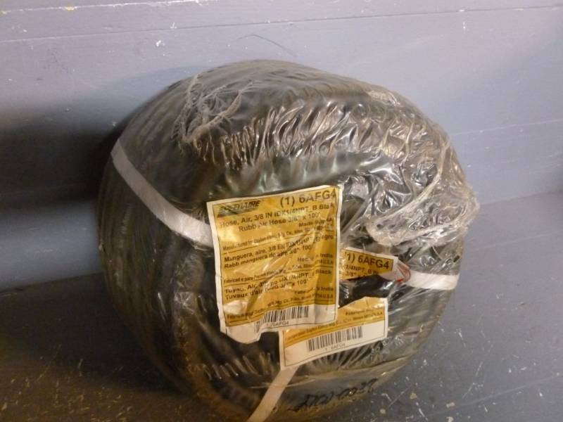 lot 13 image: New Air Hose