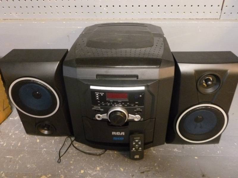 lot 29 image: Shelf Stereo