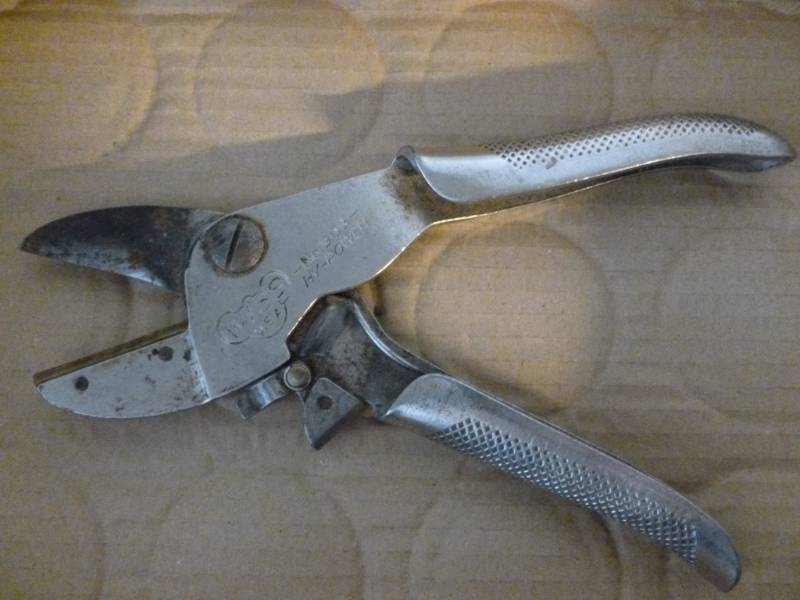 lot 42 image: Vintage Wiss