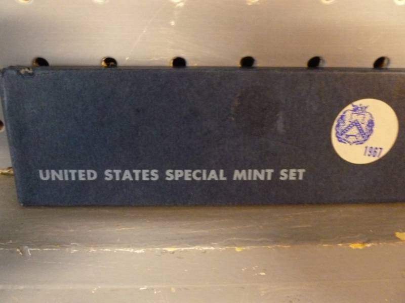 lot 60 image: U.S Mint Coin Set