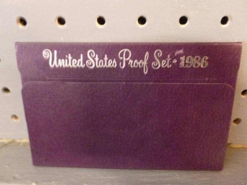 lot 71 image: U.S Coin Set