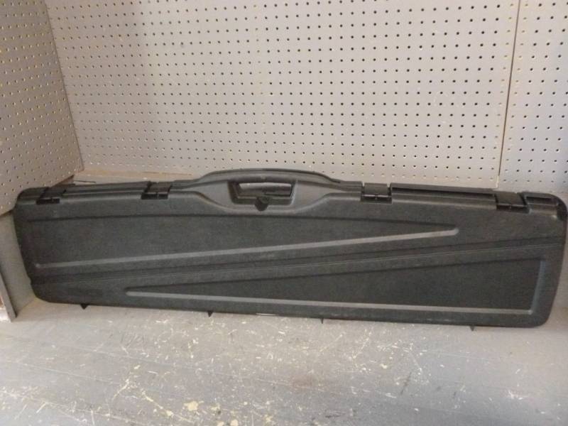 lot 105 image: Gun Case