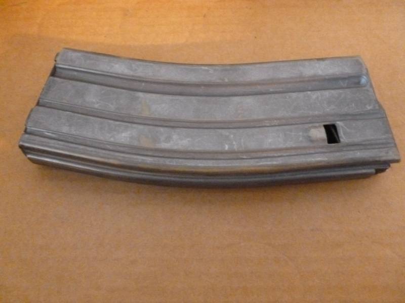 lot 115 image: Rifle Clip