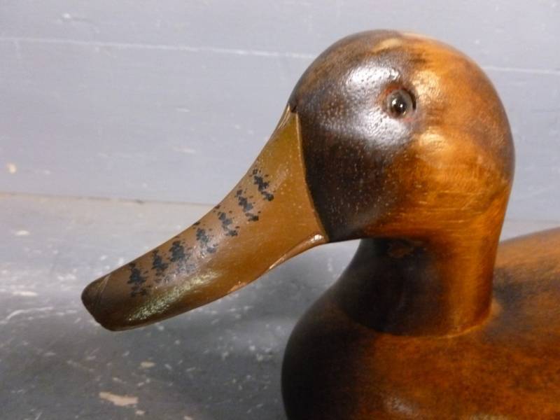 lot 147 image: Wooden Duck Decoration