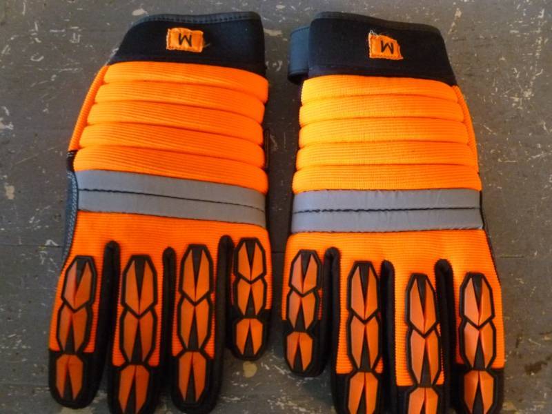 lot 150 image: Work Gloves